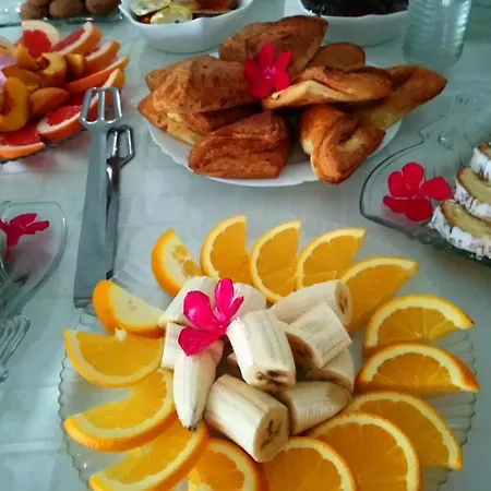 Victoria Family 2* بالشيك