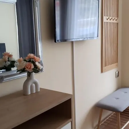 Хотел виктория семеен 2*